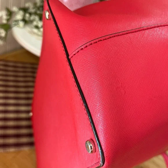 Kate Spade Tote - Picture 5 of 14
